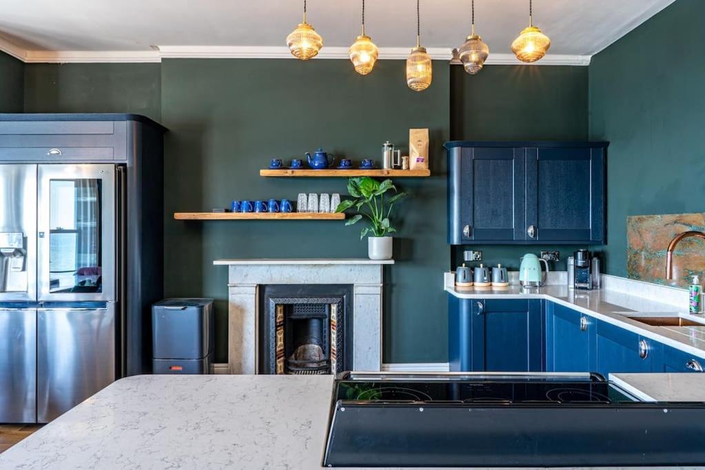 Luxury Duplex Penthouse On The Beach With Panoramic Sea Views Herne Bay Bagian luar foto
