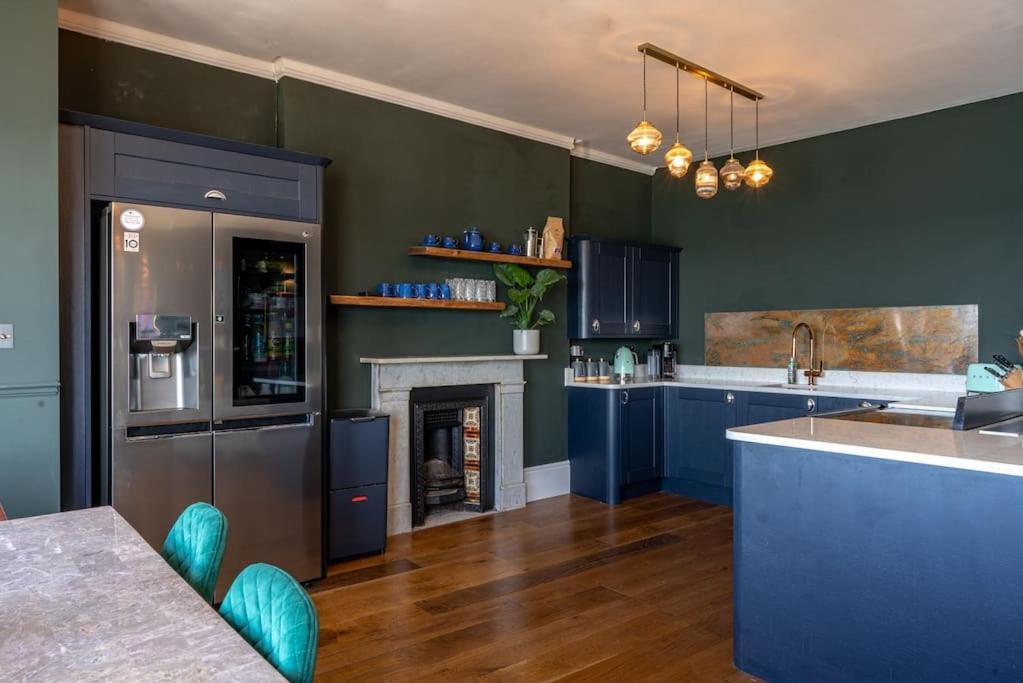 Luxury Duplex Penthouse On The Beach With Panoramic Sea Views Herne Bay Bagian luar foto