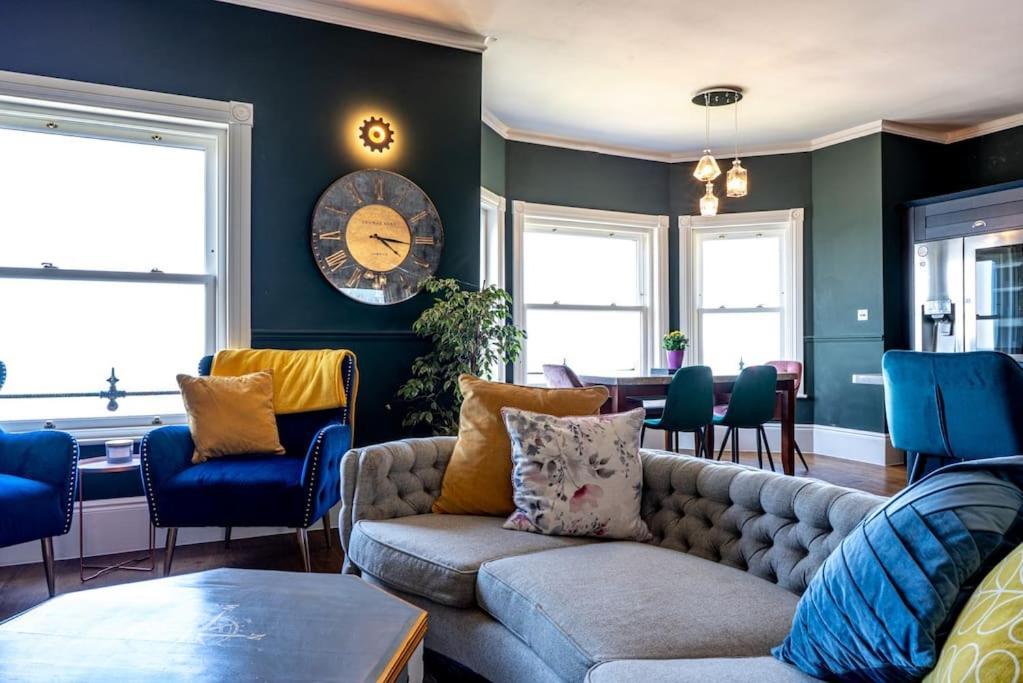 Luxury Duplex Penthouse On The Beach With Panoramic Sea Views Herne Bay Bagian luar foto