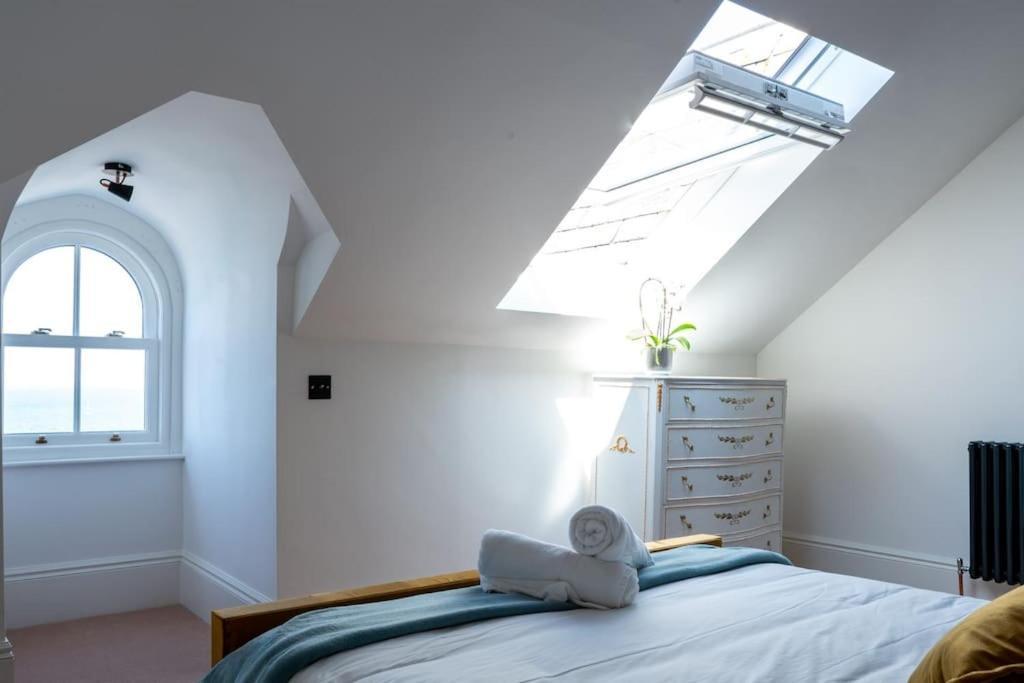 Luxury Duplex Penthouse On The Beach With Panoramic Sea Views Herne Bay Bagian luar foto
